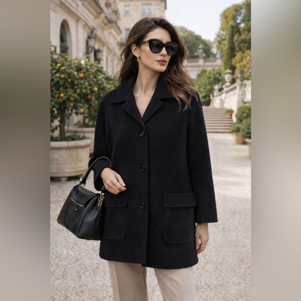 Max Mara Wool and Cashmere Blend Black Coat Size 6